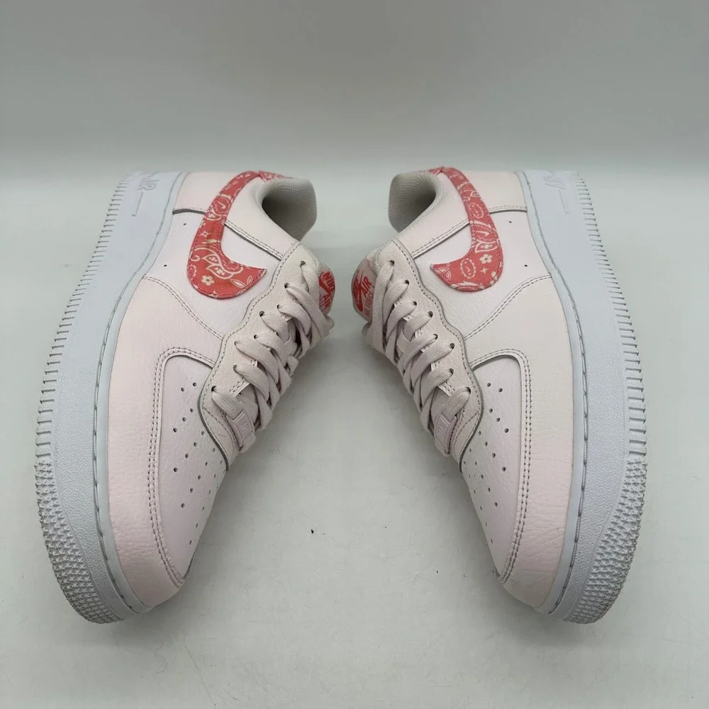 Nike FD1448-664 Womens Size 11 Pearl Pink Air Force 1 Low Pink Paisley Sneakers
